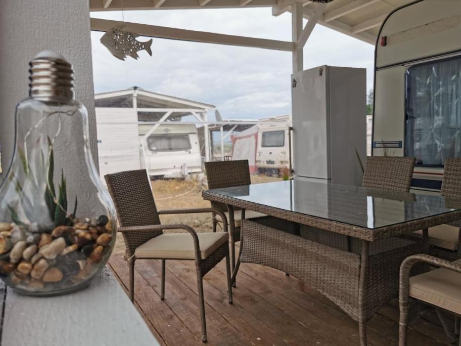Sea Caravan On The Beach 希典 外观 照片