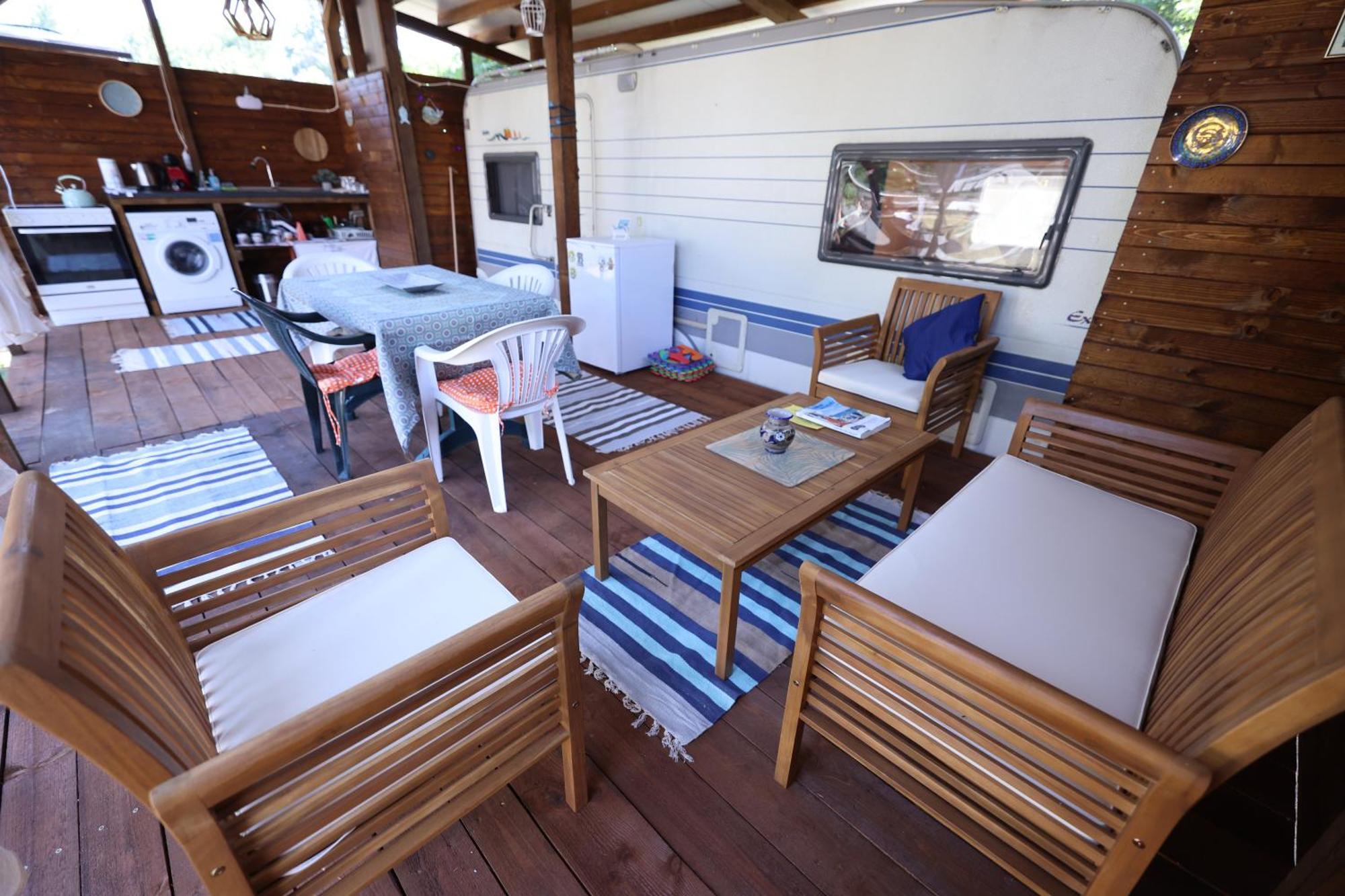 Sea Caravan On The Beach 希典 外观 照片